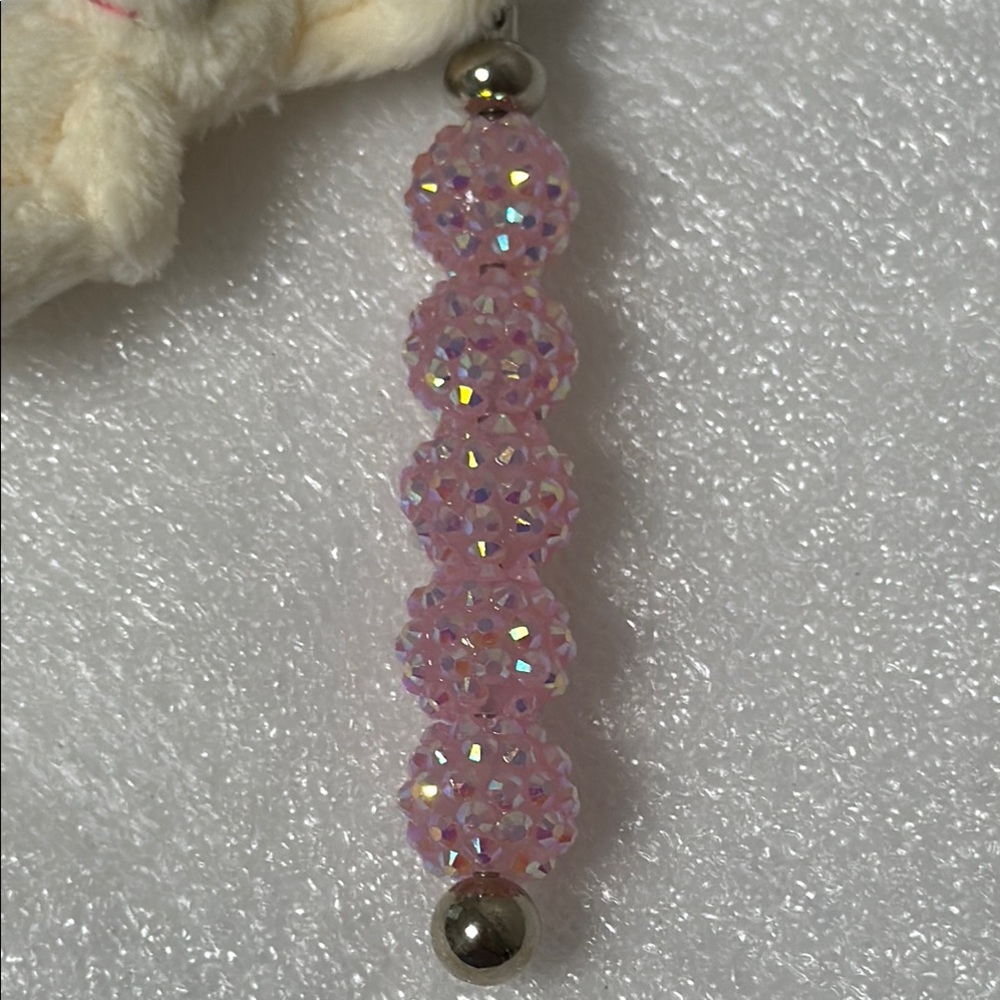 🐰 Adorable Plush Bunny Keychain with Pink Beaded Accents 🐰 - Picture 9 of 10